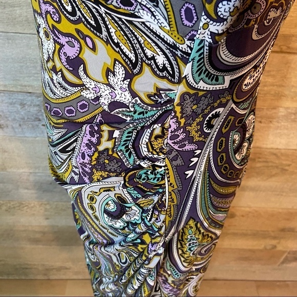 Carmen  Marc valvo paisley wrap dress in size med‎ - Picture 6 of 8